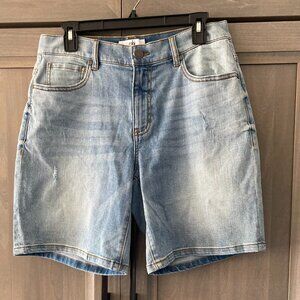 cabi Austin Shorts, size 8